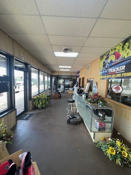 More Photos Of 4615 N Highway 71, Alma Freestanding For Sale