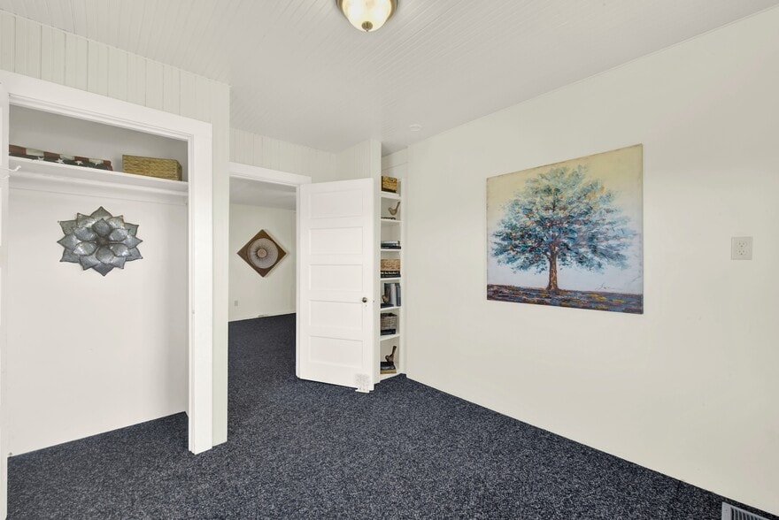 More Photos Of 8560 Holmes Ln, Winters Specialty For Sale