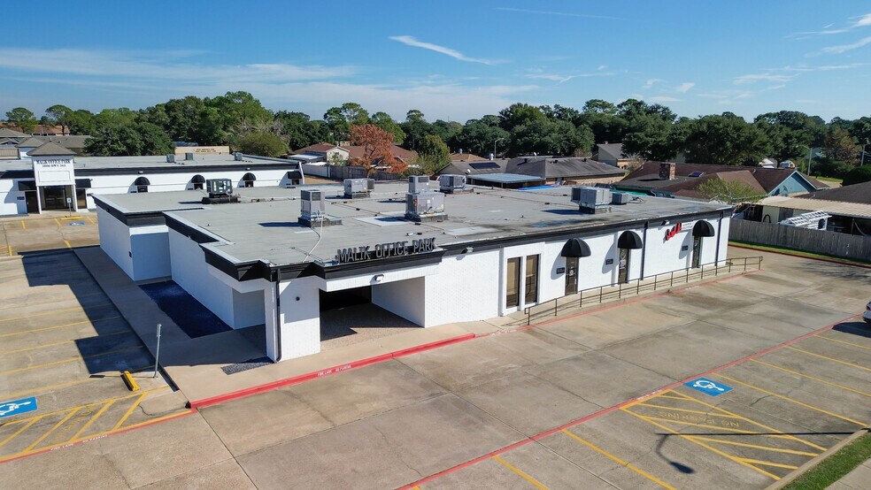 More Photos Of 8700 9th Ave, Port Arthur Office Residential For Lease