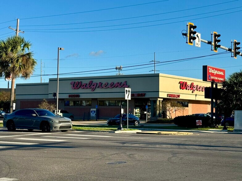 More Photos Of 4200 Chef Menteur Hwy, New Orleans Convenience Store For Lease