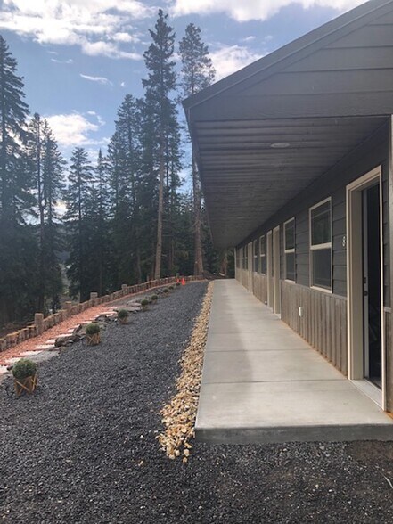 More Photos Of 21221 Baron Lake Dr, Cedaredge Hotel For Sale