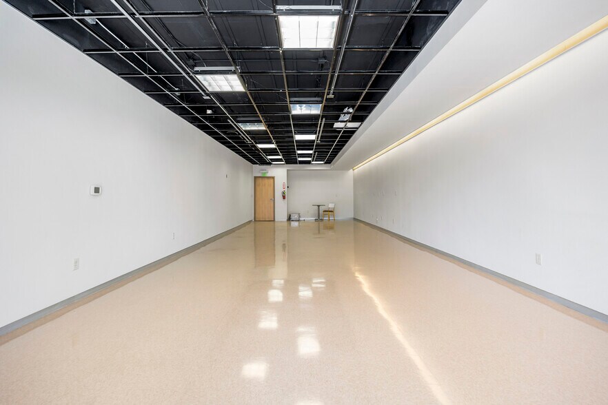 More Photos Of 515 9th St, Benton City Drugstore For Lease