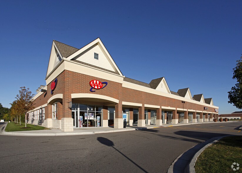 More Photos Of 5709-5773 E 12 Mile Rd, Warren Unknown For Lease
