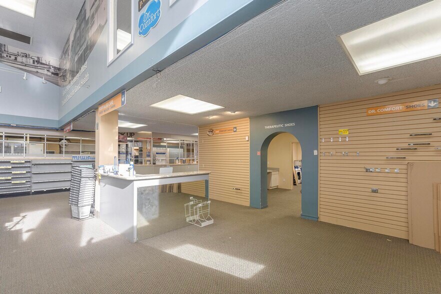 More Photos Of 499 Alvarado St, Monterey Freestanding For Sale