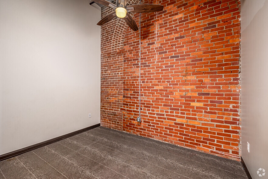 More Photos Of 619 E William St, Wichita Apartments For Sale