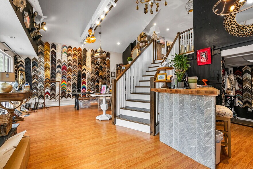 More Photos Of 44 North St, Hingham Storefront For Lease