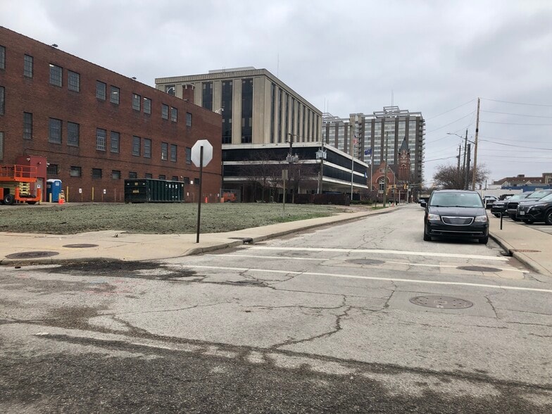 More Photos Of 701 N Pennsylvania St, Indianapolis Land For Sale