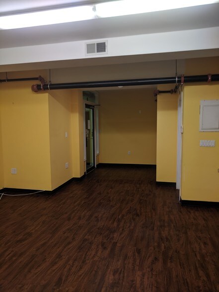 More Photos Of 73-75 Ferry St, Newark Storefront Retail Office For Sale