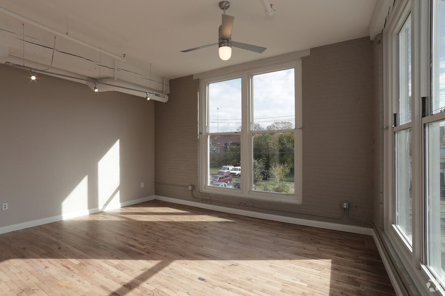 More Photos Of 2658 Scranton Rd, Cleveland Apartments For Lease