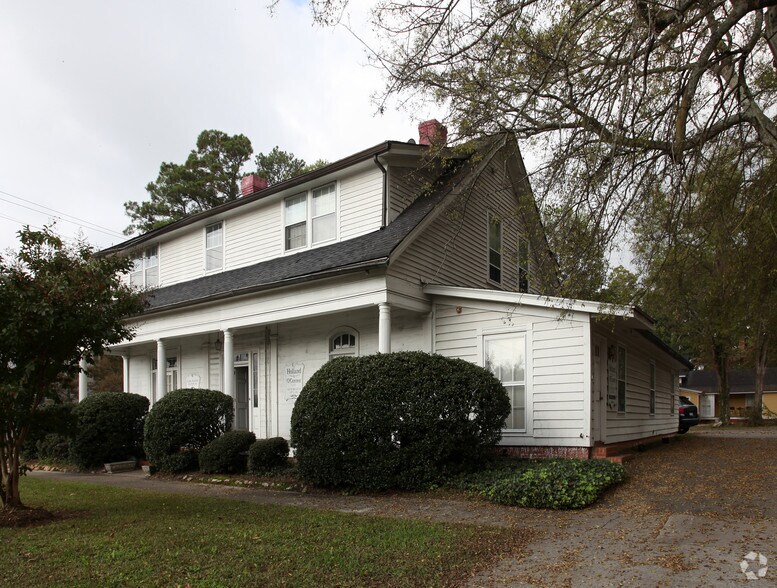 More Photos Of 201 N 2nd St, Smithfield Office For Sale