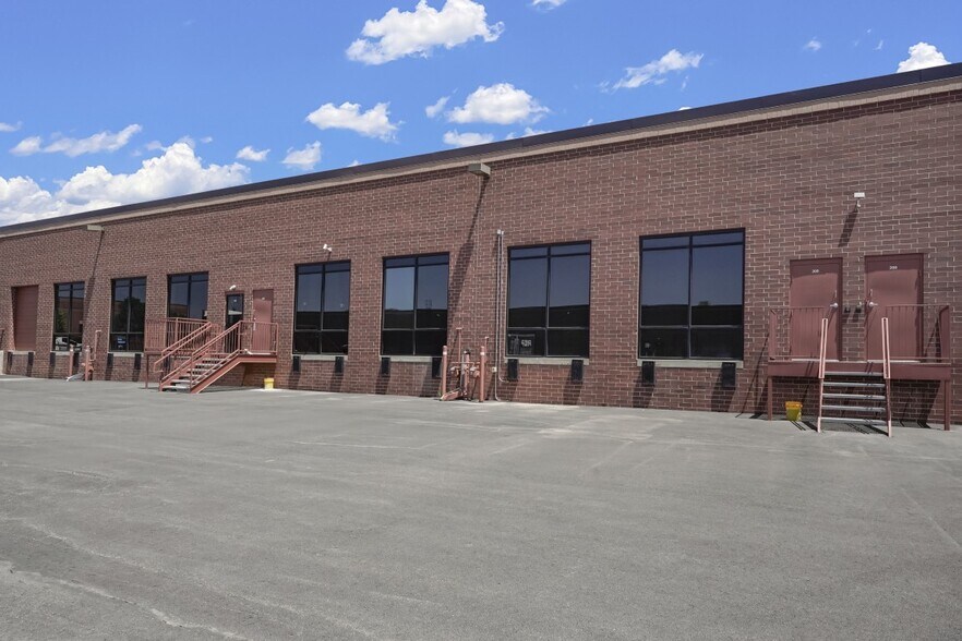 More Photos Of 10835 Dover St, Westminster Unknown For Lease