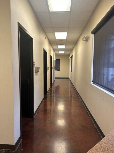 More Photos Of 301 SW 16th St, Bentonville Medical For Sale