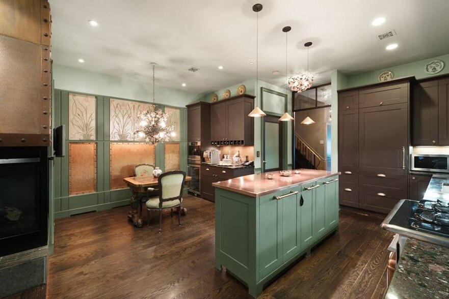 More Photos Of 321 E 84th St, New York Apartments For Sale