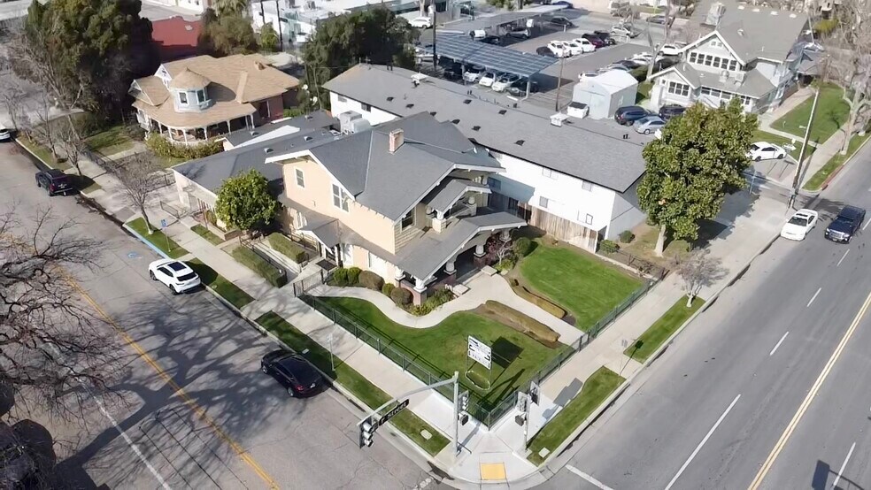 More Photos Of 1701 F St, Bakersfield Office For Sale