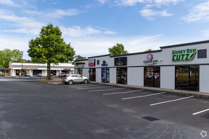 More Photos Of 154 Houston Lake Rd, Warner Robins Storefront For Sale
