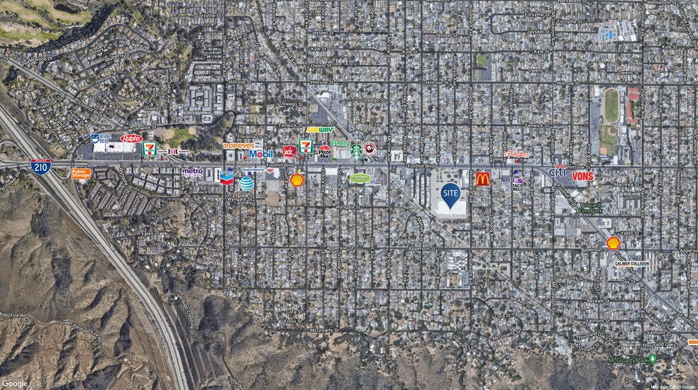 More Photos Of 8040 Foothill Blvd, Sunland Freestanding For Lease