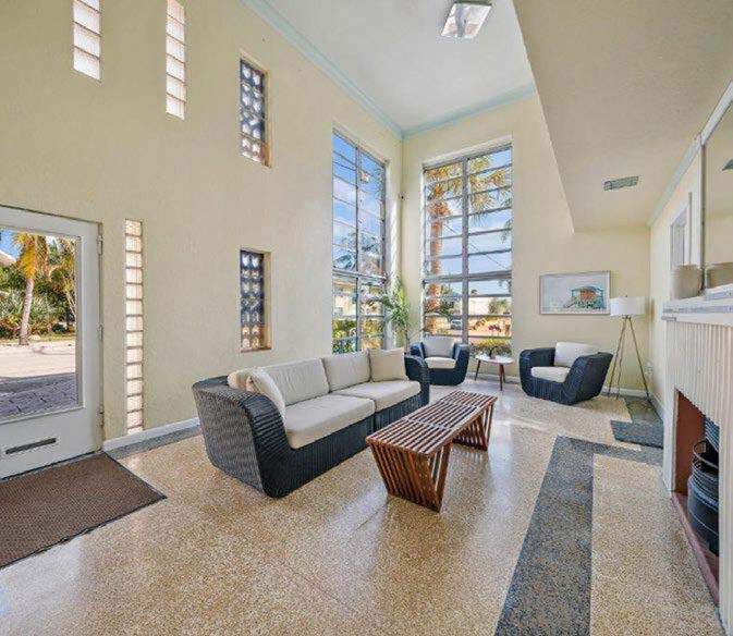 More Photos Of 101 Lucerne Ave, Lake Worth Apartments For Sale