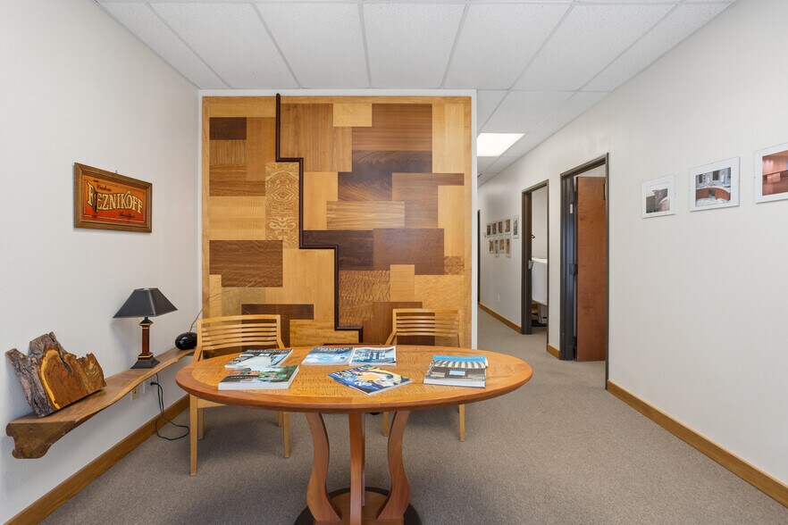 More Photos Of 328 Thomas Pl, Everman Manufacturing For Sale