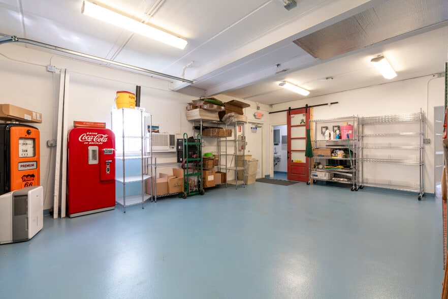 More Photos Of 218 S F St, Lake Worth Warehouse For Sale