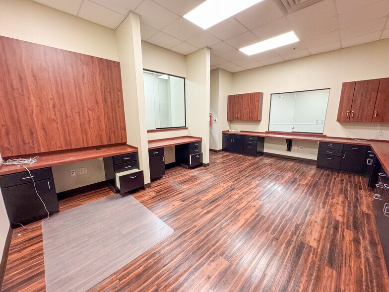 More Photos Of 2014 Ben Merritt Dr, Decatur Medical For Lease