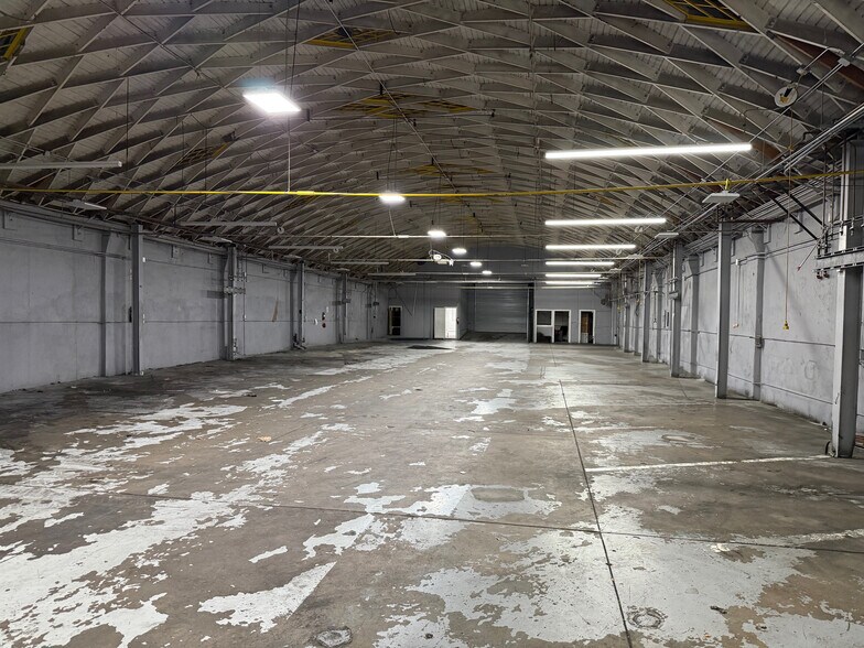 More Photos Of 1826-1834 S Figueroa Street, Los Angeles Industrial For Lease