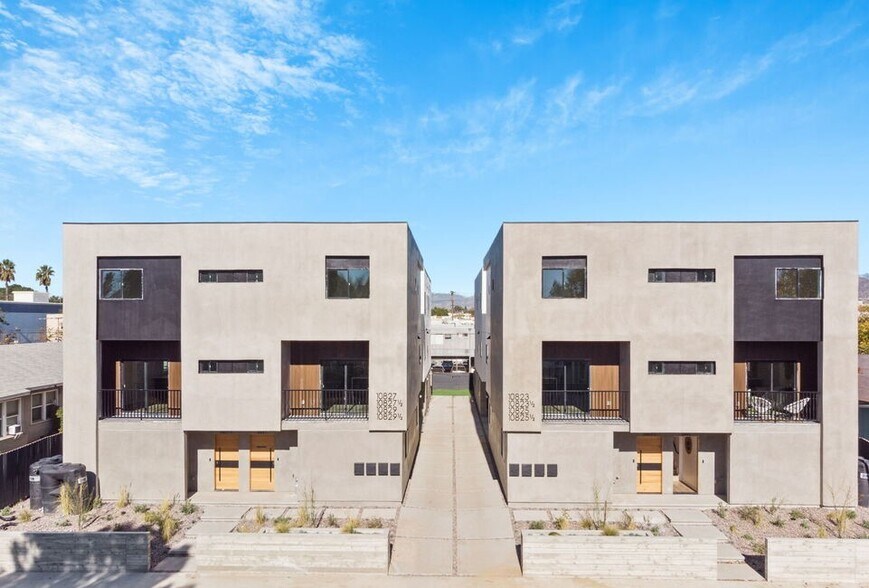 Primary Photo Of 10821 Hartsook St, North Hollywood Apartments For Sale