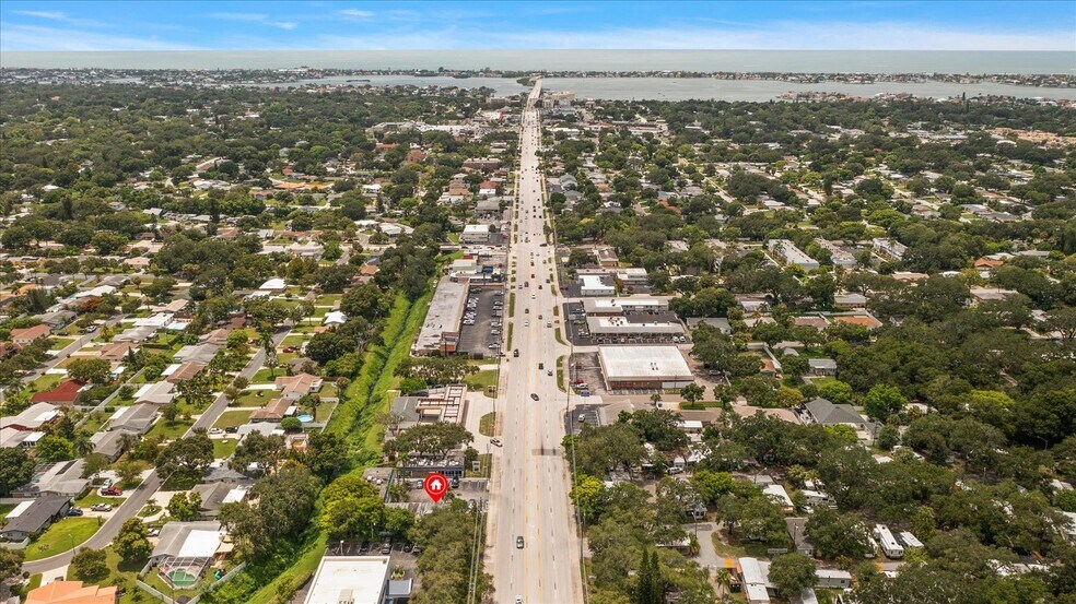 More Photos Of 1631 W Bay Dr, Largo Veterinarian Kennel For Sale