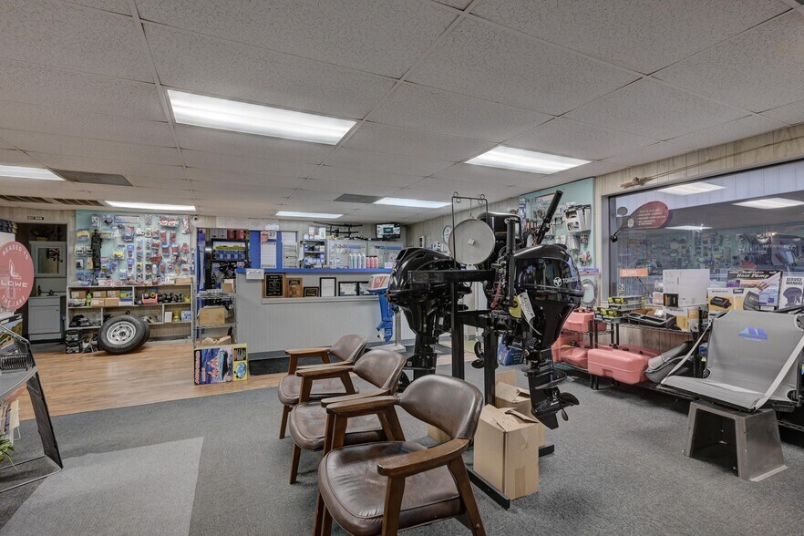 More Photos Of 4961 Highway 43, Seneca Marina For Sale