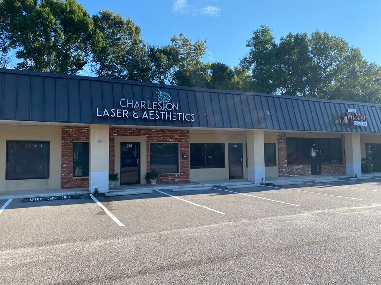 More Photos Of 1662 Savannah Hwy, Charleston Freestanding For Lease