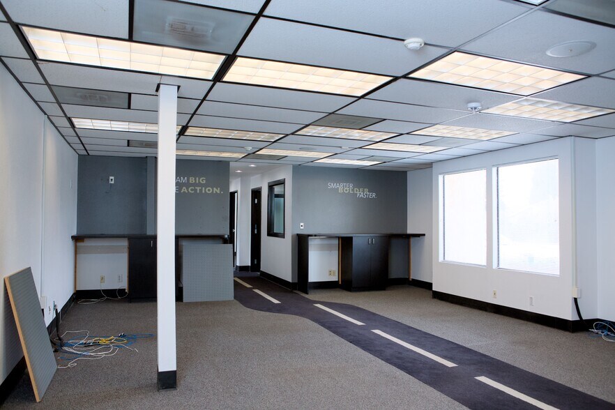 More Photos Of 480 W Rowland Ave, Covina Office For Sale