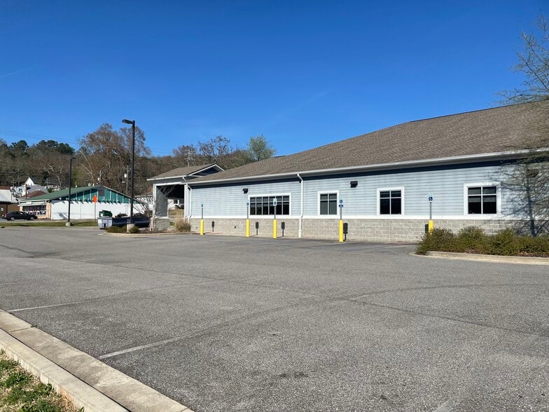 More Photos Of 2017 Quintard Ave, Anniston Medical For Lease