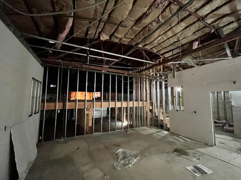 More Photos Of 1710 E 12th St, Oakland Refrigeration Cold Storage For Lease