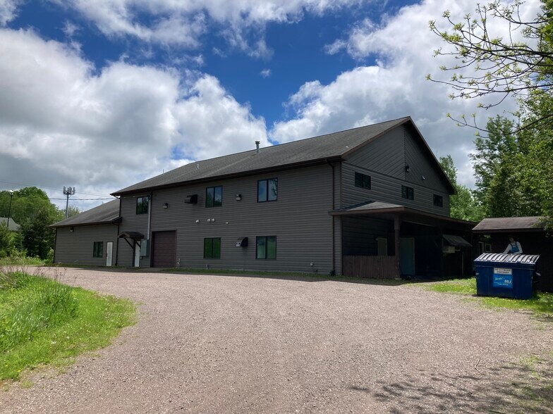 More Photos Of 5289 Rice Lake Rd, Duluth Freestanding For Sale