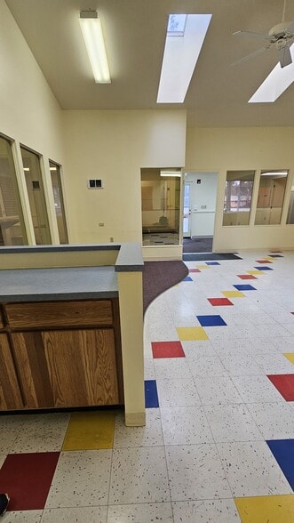 More Photos Of 31 Colwell St, Port Hadlock Medical For Lease