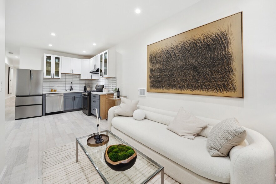 More Photos Of 17-19 Card Aly, San Francisco Apartments For Sale