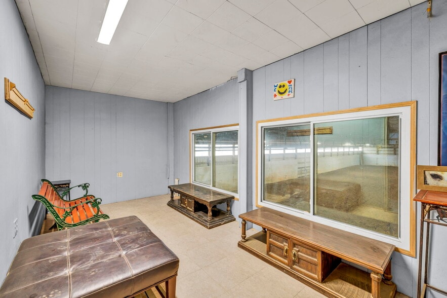 More Photos Of 16449 S Boone Rd, Columbia Station Specialty For Sale