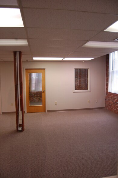 More Photos Of 53-63 Wingate St, Haverhill Office For Lease