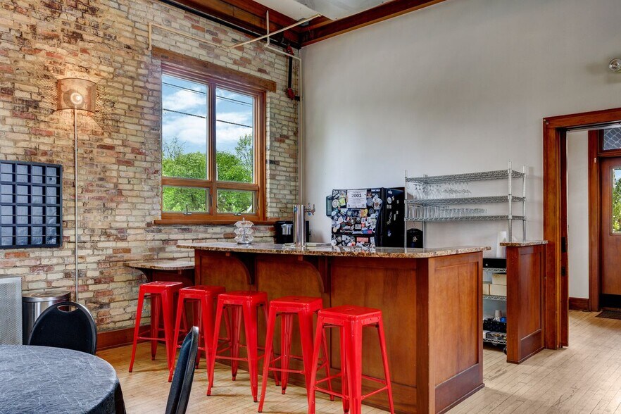 More Photos Of 116 S Jackson St, Spring Lake Storefront Retail Residential For Sale