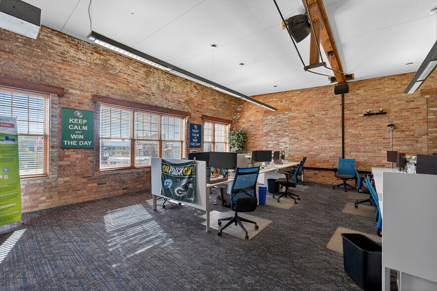 More Photos Of 510 College Ave, Racine Storefront Retail Office For Sale