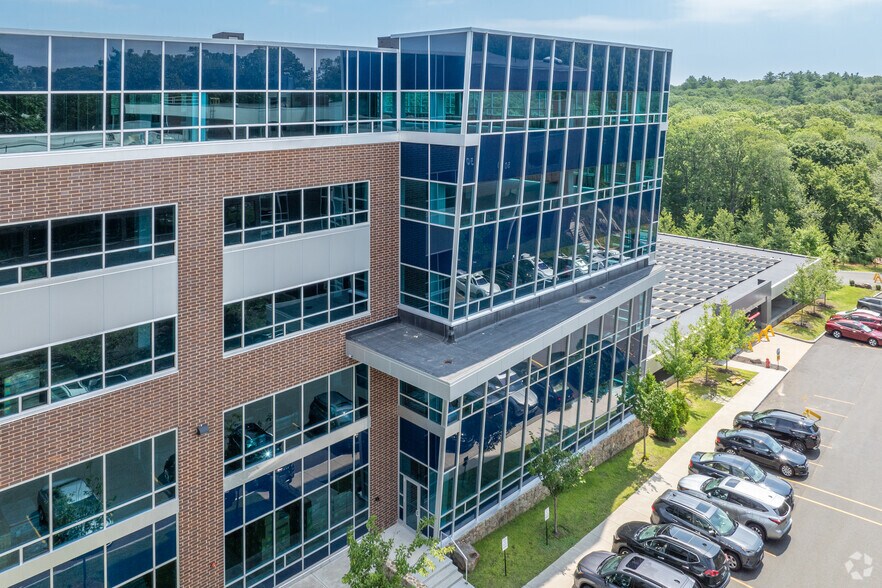 More Photos Of 51 Dunham Rd, Beverly Office For Lease