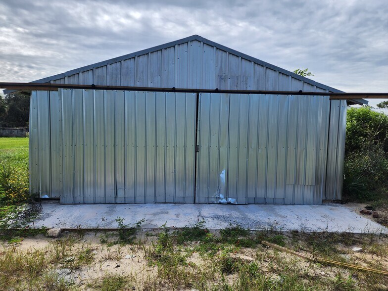 More Photos Of Watkins Rd, Haines City Warehouse For Lease