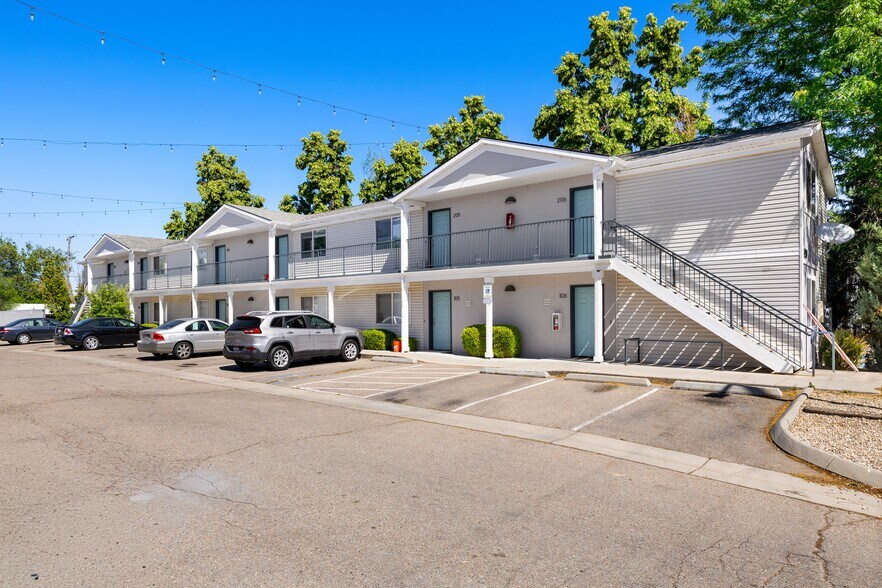 More Photos Of 1677-1689 N Raymond St, Boise Apartments For Sale