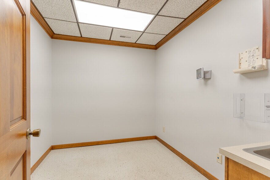 More Photos Of 2816 Veach Rd, Owensboro Medical For Sale