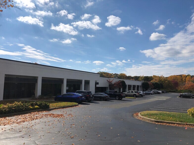 More Photos Of 2121 New Market Pky SE, Marietta Flex For Lease