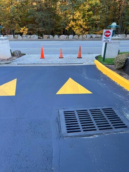 More Photos Of 385 US Route 9W, Alpine Restaurant For Sale