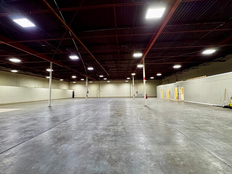 More Photos Of 1131 Shine Ave, Myrtle Beach Warehouse For Lease