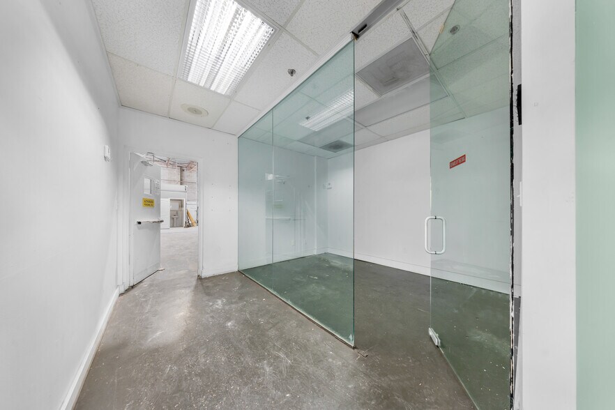 More Photos Of 2601 NW 105th Ave, Miami Warehouse For Sale