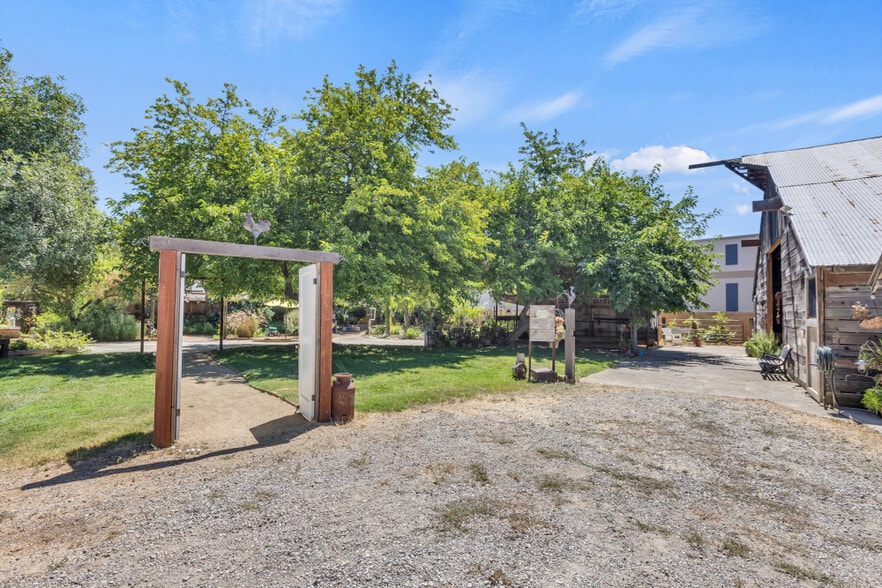 More Photos Of 9455 E Stockton Blvd, Elk Grove Specialty For Sale