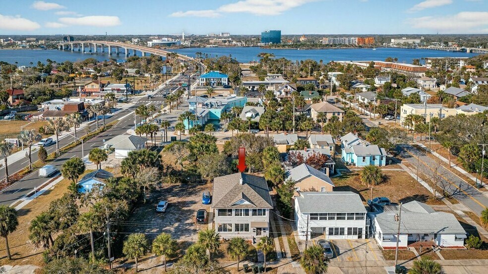 Primary Photo Of 212 S Oleander Ave, Daytona Beach Apartments For Sale