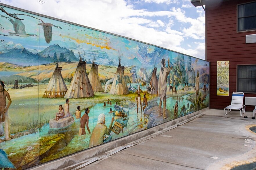 More Photos Of 202 W Main St, White Sulphur Springs Hotel For Sale